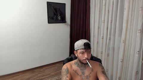 Snapshot of s1nmaster chatting on 11.05.25 s1nmaster online show from 11.05.25