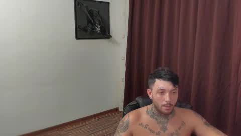 Snapshot of s1nmaster chatting on 11.24.25 s1nmaster online show from 11.24.25