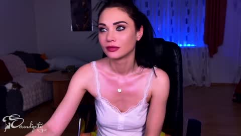 Y      online show from 02.05.25