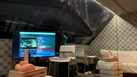 Snapshot of s_______________ chatting on 12.30.24 Laura online show from 12.30.24