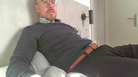 s_i_q online show from 11.18.25