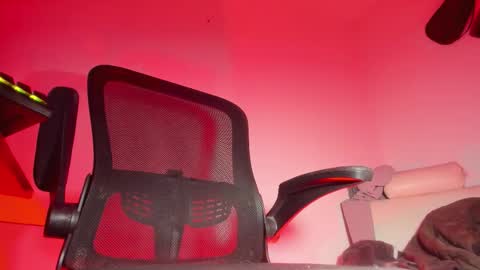 Steven Independent online show from 11.26.25