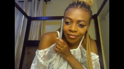 Snapshot of s_weetally chatting on 11.17.25 Ally online show from 11.17.25