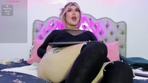 Sammy Saenz ig Sammysaenz  online show from 01.01.25