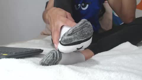 saaramiller     online show from 02.22.25