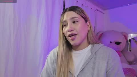 saaya_tay online show from 04.06.26