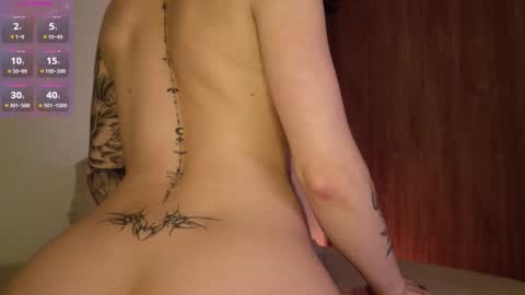 Snapshot of sabi_wii chatting on 10.30.25 ig er ju03 online show from 10.30.25