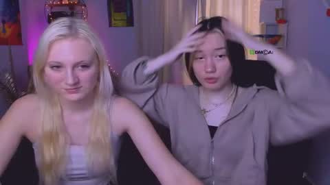 Snapshot of sabina_wul chatting on 06.17.26 Sabina online show from 06.17.26