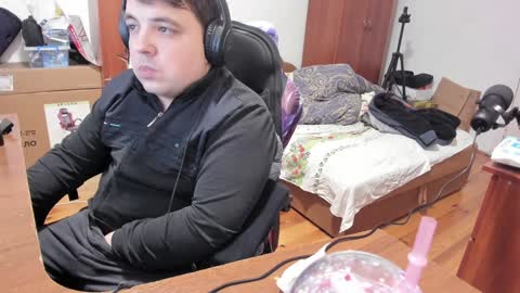 1141323  my Lord Mister Max   moms treasure online show from 12.30.24