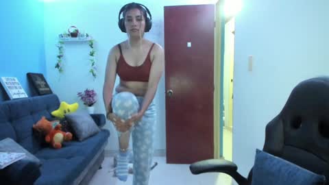 Angie  online show from 02.06.25