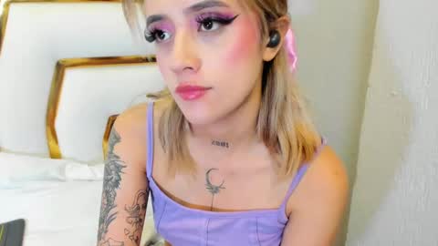 Snapshot of sabrina_cole chatting on 12.19.24 . Sabrina Cole . online show from 12.19.24