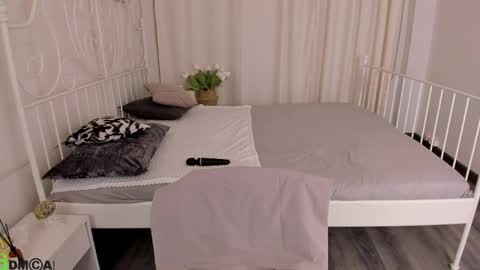 Snapshot of sabrina_sven chatting on 04.04.26 GMT7TueWedThuFriSatSun 0100am-0700am online show from 04.04.26