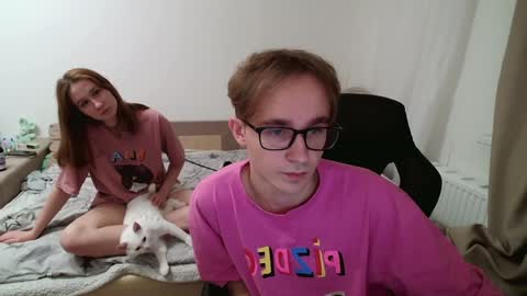 Snapshot of sabrinaanddaniel chatting on 12.20.24 SabrinaDaniel online show from 12.20.24