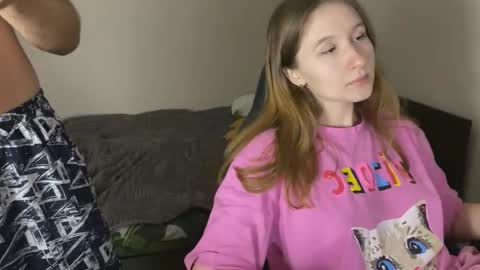 Snapshot of sabrinaanddaniel chatting on 11.13.25 SabrinaDaniel online show from 11.13.25