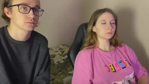 Snapshot of sabrinaanddaniel chatting on 11.15.25 SabrinaDaniel online show from 11.15.25