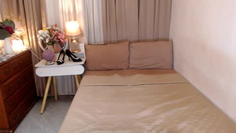 sabrinalocsin online show from 01.05.25