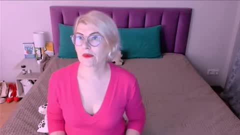 Sabrina MacMarren online show from 11.13.25