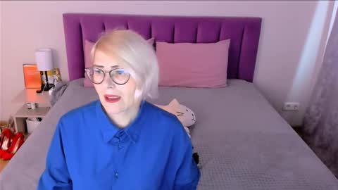 Sabrina MacMarren online show from 11.20.25