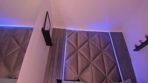 S A B R I N A  online show from 09.19.25