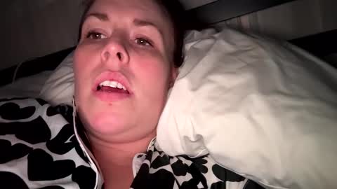 Snapshot of sabrinasunshine99 chatting on 03.05.25 sabrinasunshine99 online show from 03.05.25