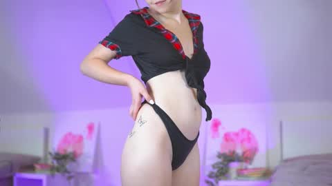 Snapshot of sabrinasutton chatting on 11.20.25 Sabrina online show from 11.20.25