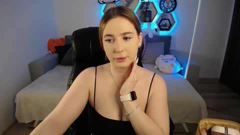 Sabrina Violet online show from 02.18.25