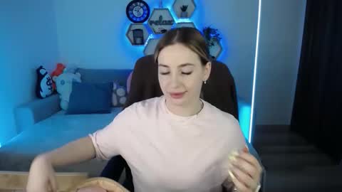 Snapshot of sabrinviolet chatting on 03.14.26 Sabrina Violet online show from 03.14.26