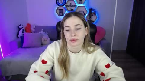 Snapshot of sabrinviolet chatting on 03.23.26 Sabrina Violet online show from 03.23.26