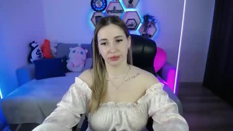 Snapshot of sabrinviolet chatting on 03.27.26 Sabrina Violet online show from 03.27.26