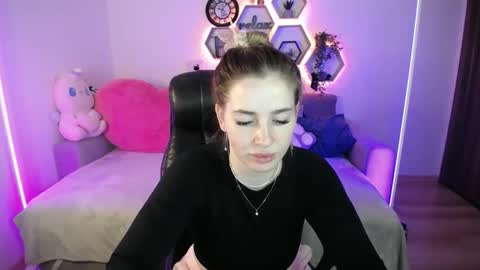 Snapshot of sabrinviolet chatting on 04.03.26 Sabrina Violet online show from 04.03.26