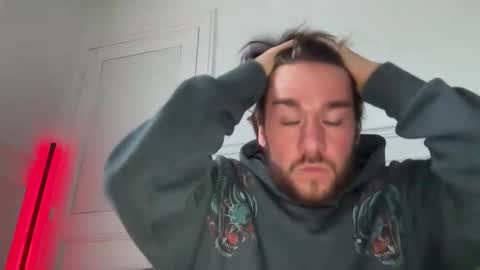 Snapshot of sacha555paris chatting on 02.15.26 Sachaa online show from 02.15.26