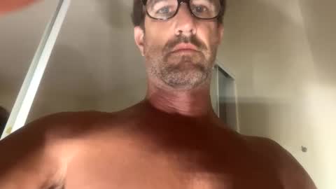 Snapshot of sackskincreamer chatting on 09.29.25 R online show from 09.29.25