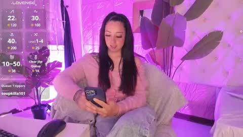    online show from 02.01.25