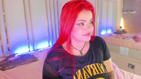 Snapshot of saekohofman chatting on 03.09.25 Mara online show from 03.09.25