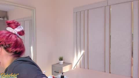 Snapshot of saekohofman chatting on 02.01.26 Mara online show from 02.01.26