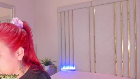 Snapshot of saekohofman chatting on 02.18.26 Mara online show from 02.18.26