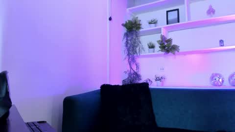 Snapshot of saelivrae chatting on 05.22.26 Cami online show from 05.22.26