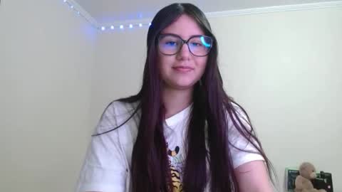 Sahaliefox  online show from 09.26.25