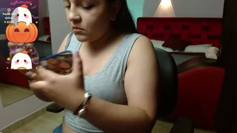 Snapshot of sahamara_07 chatting on 10.16.25 Sahamara online show from 10.16.25