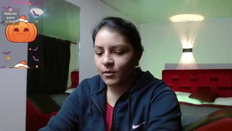 Snapshot of sahamara_07 chatting on 10.18.25 Sahamara online show from 10.18.25