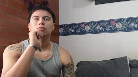 Snapshot of sahara_n_thiago chatting on 05.12.26 Sahara y Thiago online show from 05.12.26