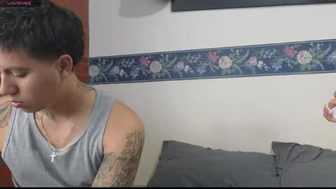 Snapshot of sahara_n_thiago chatting on 05.18.26 Sahara y Thiago online show from 05.18.26