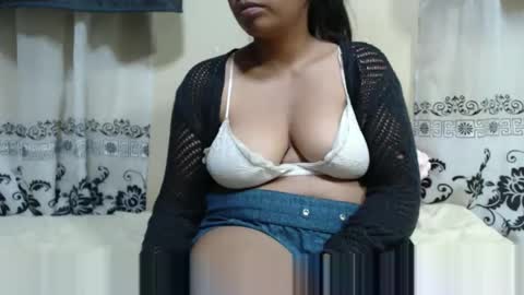 Snapshot of sahobelle chatting on 11.21.25 sahobelle online show from 11.21.25