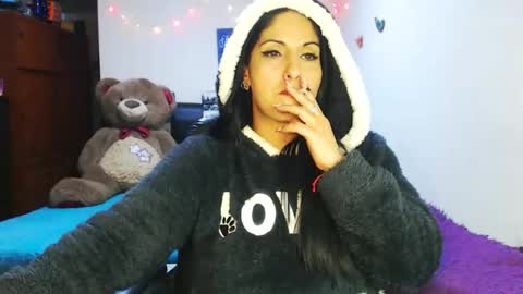 Karina online show from 11.25.25