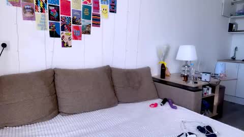 Sofia online show from 10.18.25