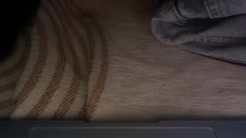 Snapshot of saimonpongoo chatting on 11.25.25 saimonpongoo online show from 11.25.25