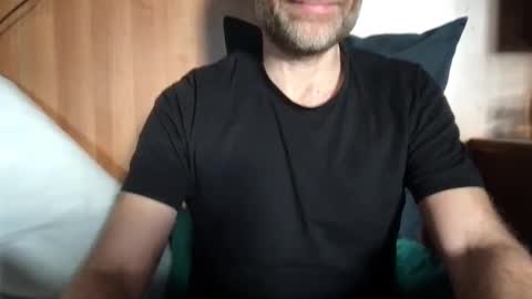 saint009 online show from 12.28.24