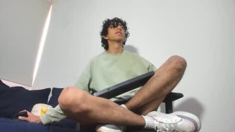 Snapshot of saint_dark chatting on 12.02.25 saint_dark online show from 12.02.25