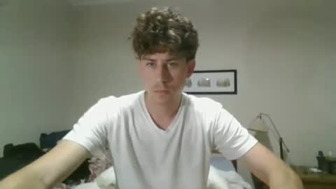 Snapshot of saint_nott chatting on 12.04.25 saint_nott online show from 12.04.25