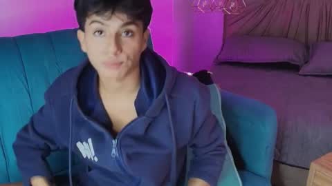 Snapshot of saintdangelo chatting on 06.18.26 Santi online show from 06.18.26
